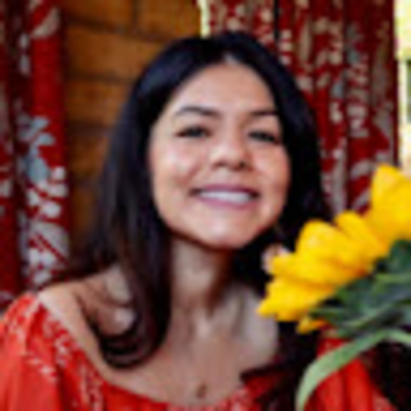 Meet your Posher, Jessica - Picture 1 of 1